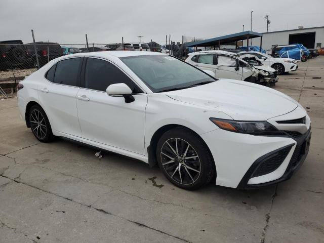 4T1T11AK0PU783934 - 2023 TOYOTA CAMRY SE NIGHT SHADE WHITE photo 4