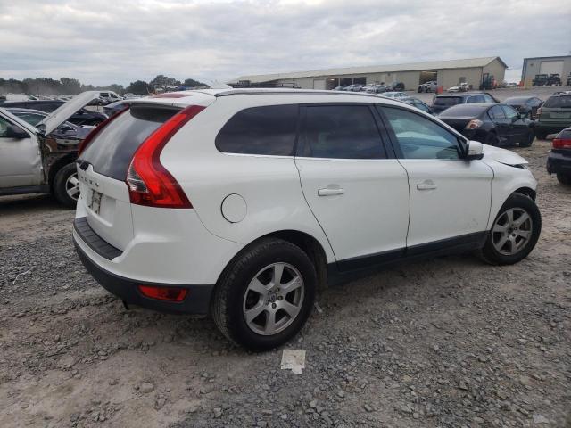 YV4952DL7B2142939 - 2011 VOLVO XC60 3.2 WHITE photo 3