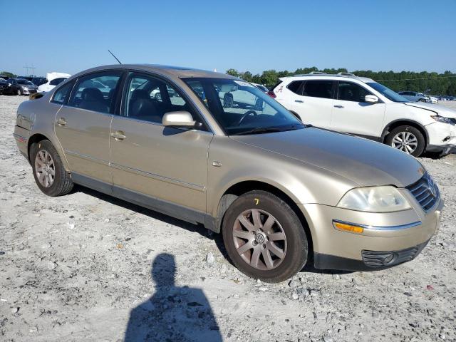 WVWPH63B01P073031 - 2001 VOLKSWAGEN PASSAT GLS GOLD photo 4