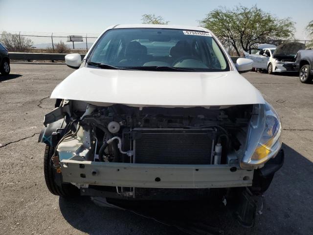 3N1CN7AP5JL822478 - 2018 NISSAN VERSA S 白色 照片 5