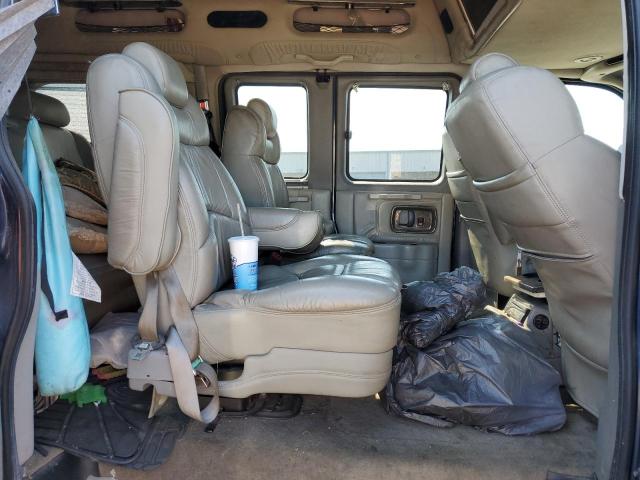 1GBFG15T841139909 - 2004 CHEVROLET EXPRESS G1 BLUE photo 11