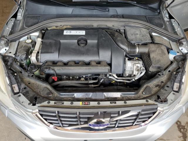 YV4902DZ3D2443911 - 2013 VOLVO XC60 T6 SILVER photo 11