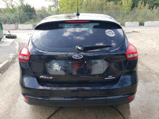 1FADP3K26GL371837 - 2016 FORD FOCUS SE BLACK photo 6