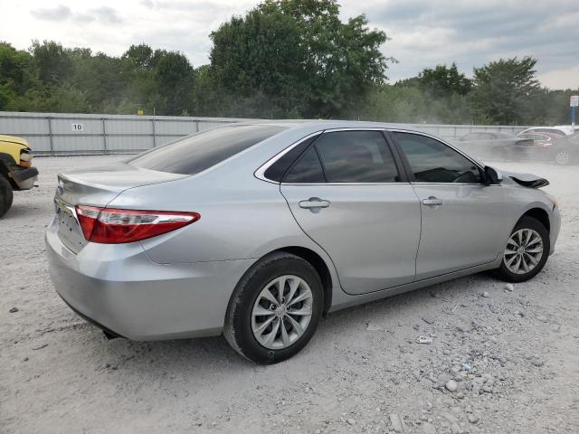4T1BF1FK1HU324712 - 2017 TOYOTA CAMRY LE SILVER photo 3