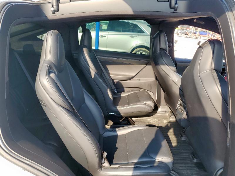 5YJXCBE24KF149494 - 2019 TESLA MODEL X Beyaz fotoğraf 10