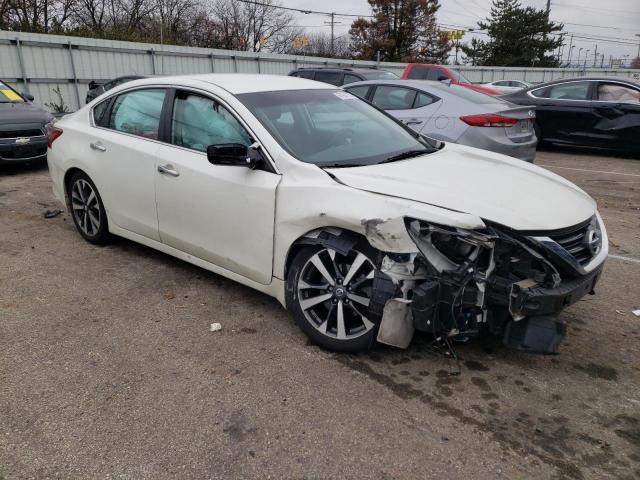 1N4AL3AP1HC212964 - 2017 NISSAN ALTIMA 2.5 WHITE photo 4