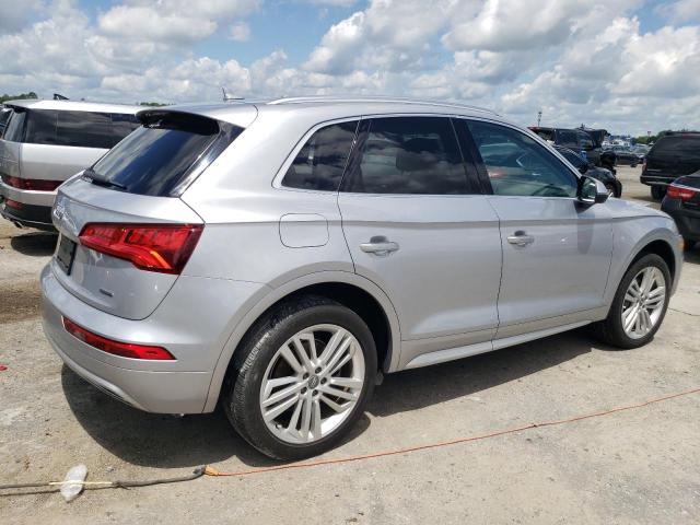 WA1BNAFY0K2024264 - 2019 AUDI Q5 PREMIUM PLUS 银色 照片 3