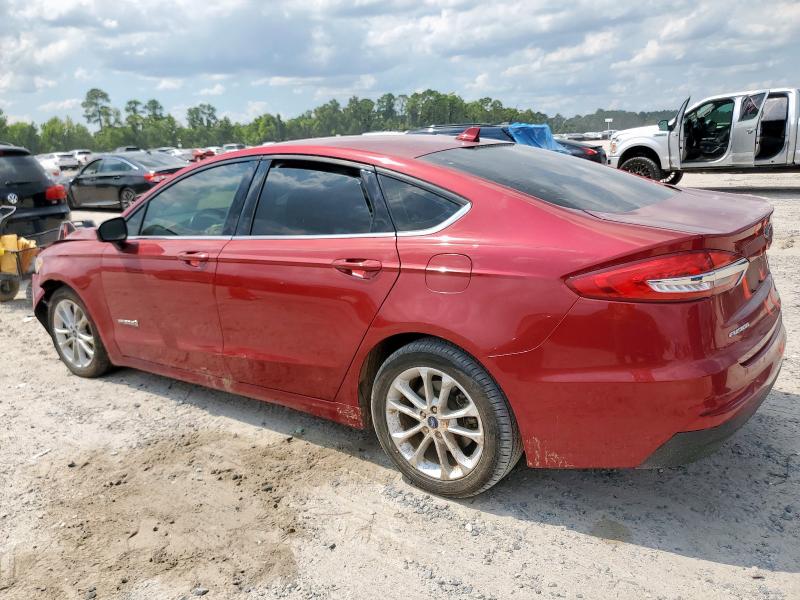 3FA6P0LUXKR263903 - 2019 FORD FUSION SE RED photo 2