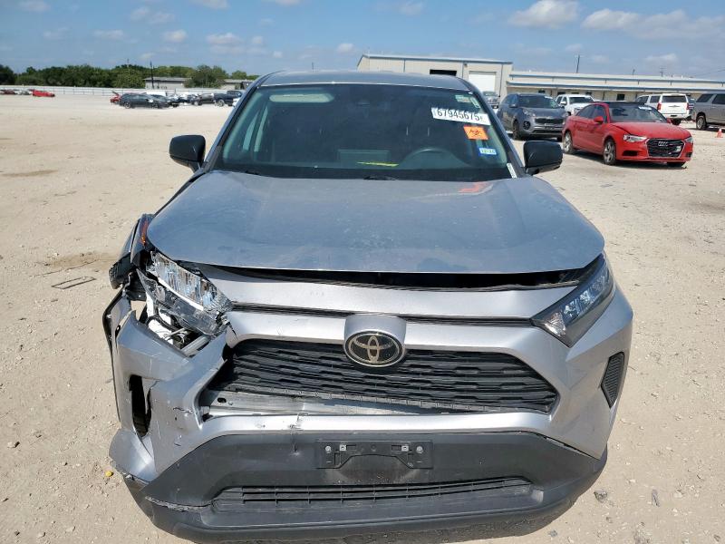 2T3H1RFV5NC208239 - 2022 TOYOTA RAV4 LE SILVER photo 5