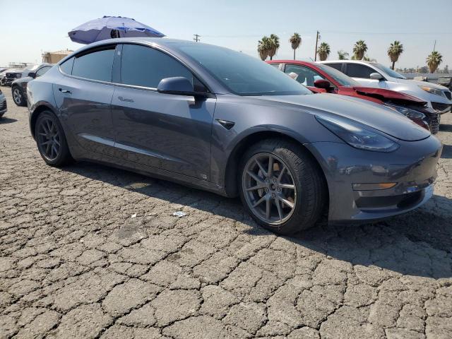 5YJ3E1EBXMF937539 - 2021 TESLA MODEL 3 GRAY photo 4