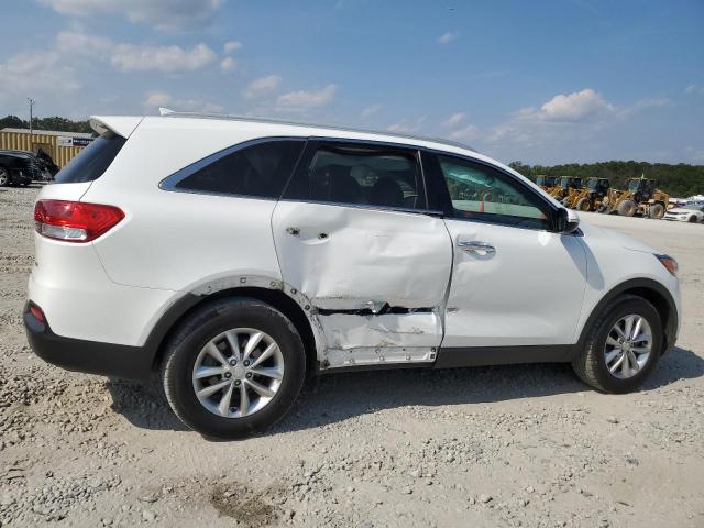 5XYPG4A36JG372125 - 2018 KIA SORENTO LX WHITE photo 3