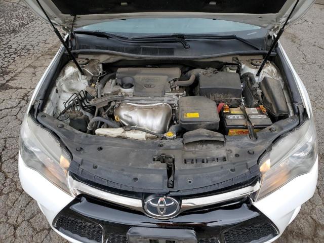 4T1BF1FK3FU033805 - 2015 TOYOTA CAMRY LE WHITE photo 11