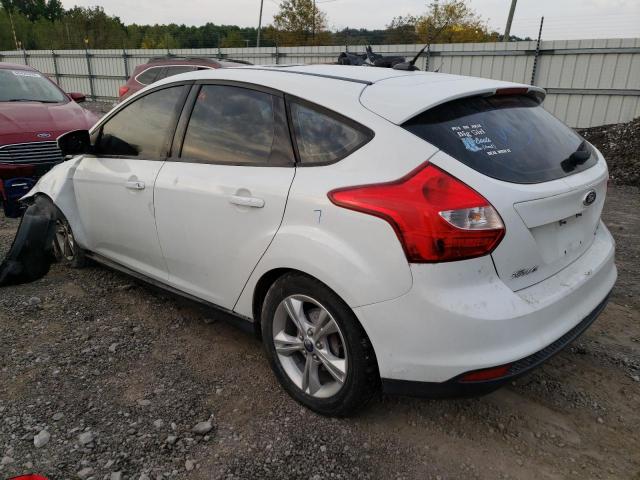 1FADP3K24EL285360 - 2014 FORD FOCUS SE WHITE photo 2