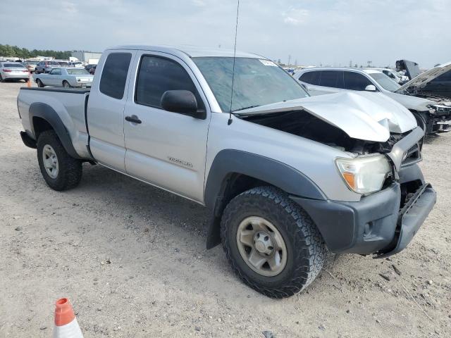 5TFTX4GN6DX020641 - 2013 TOYOTA TACOMA PRERUNNER ACCESS CAB SILVER photo 4