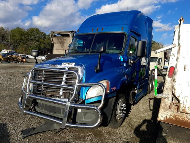 3AKJGLDRXGSGX0075 - 2016 FREIGHTLINER CASCADIA BLUE photo 2