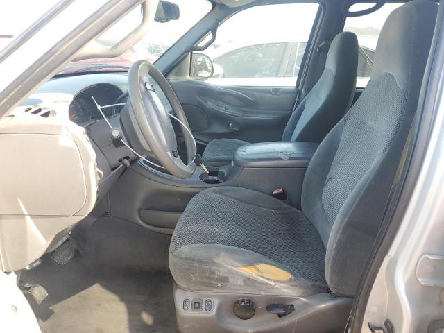 1FMRU15W91LB02309 - 2001 FORD EXPEDITION XLT SILVER photo 7