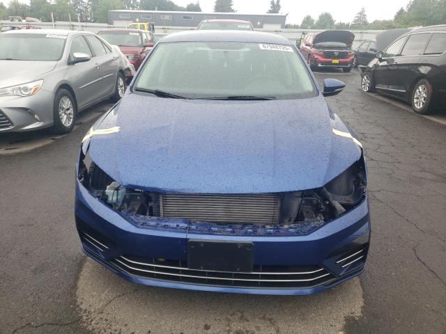 1VWAT7A36GC061100 - 2016 VOLKSWAGEN PASSAT S Синий фото 5