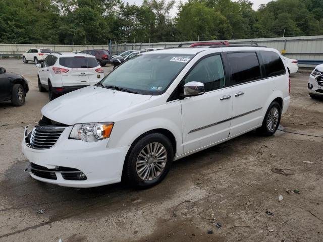 2C4RC1CG3GR174349 - 2016 CHRYSLER TOWN & COU TOURING L WHITE photo 1