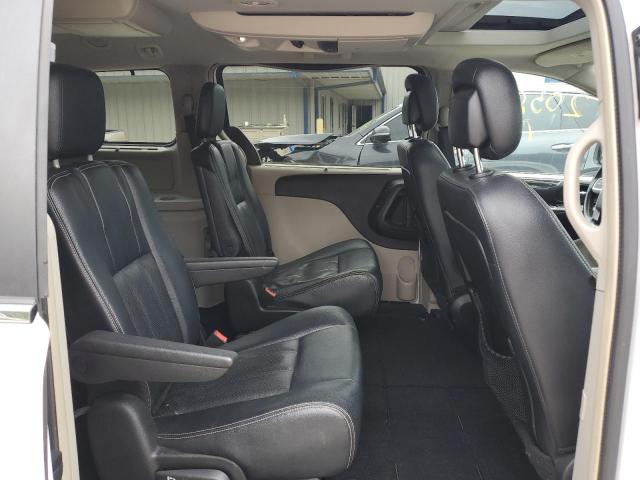 2C4RC1CG3GR174349 - 2016 CHRYSLER TOWN & COU TOURING L WHITE photo 11