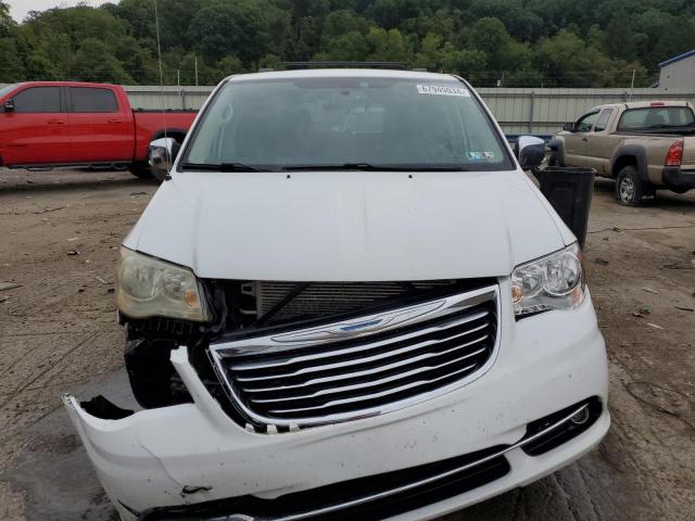 2C4RC1CG3GR174349 - 2016 CHRYSLER TOWN & COU TOURING L WHITE photo 5