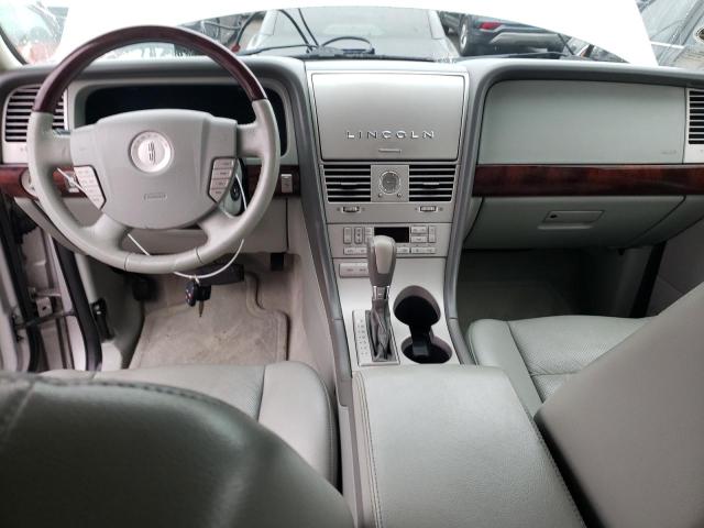 5LMEU78H33ZJ20199 - 2003 LINCOLN AVIATOR 银色 照片 8