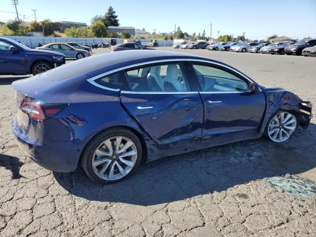 5YJ3E1EB9JF097684 - 2018 TESLA MODEL 3 蓝色 照片 3