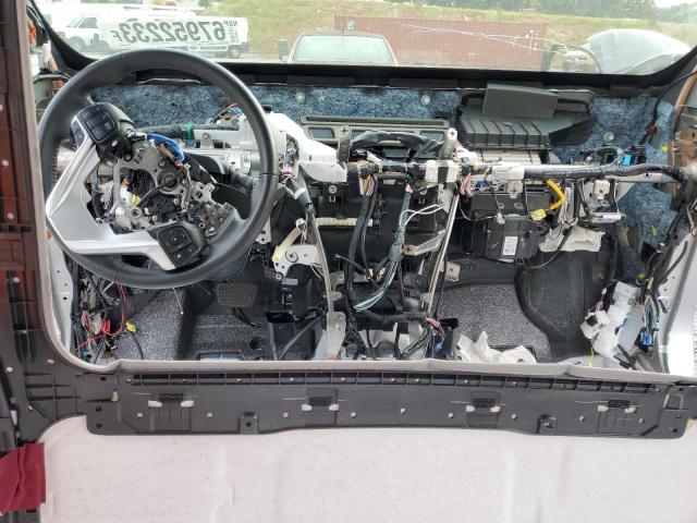 5TDKKRFH2FS098880 - 2015 TOYOTA HIGHLANDER XLE SILVER photo 8