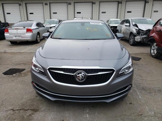 1G4ZP5SZ8KU100530 - 2019 BUICK LACROSSE ESSENCE ნაცრისფერი ფოტო 5