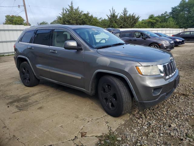 1C4RJFAG1CC127801 - 2012 JEEP GRAND CHER LAREDO GRAY photo 4