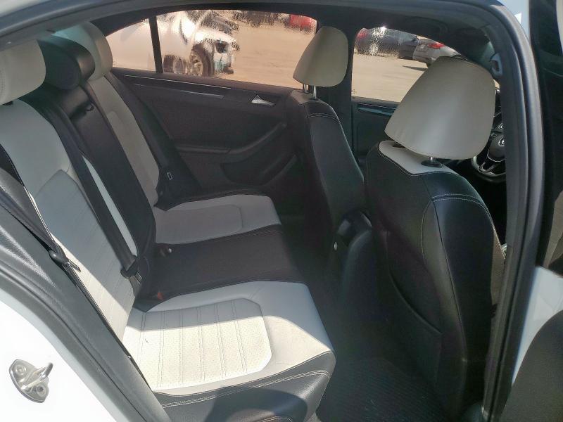 3VWD17AJ2FM325797 - 2015 VOLKSWAGEN JETTA SE 白色 照片 10