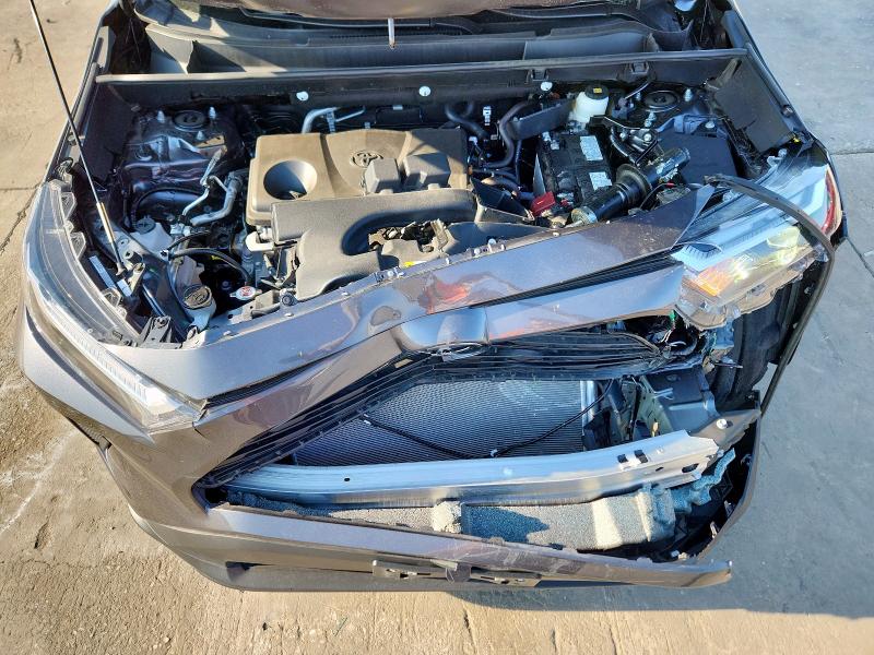 2T3W1RFVXRC289218 - 2024 TOYOTA RAV4 XLE 灰色 照片 12