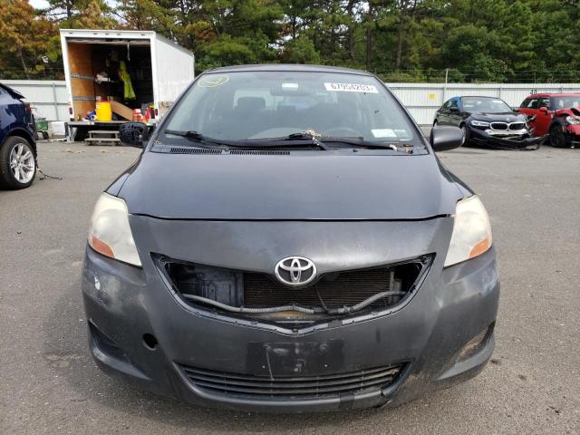 JTDBT923071175512 - 2007 TOYOTA YARIS GRAY photo 5