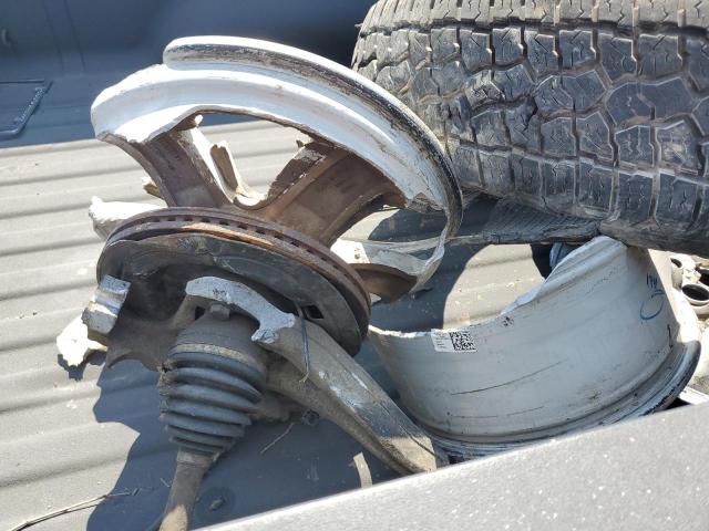 1C6RR7LM5GS204755 - 2016 RAM 1500 SLT SILVER photo 12