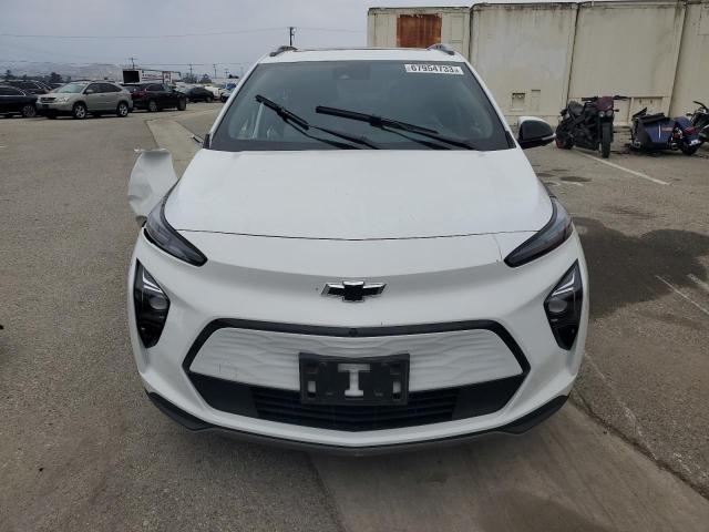 1G1FZ6S01N4129938 - 2022 CHEVROLET BOLT EUV PREMIER WHITE photo 5