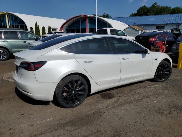 5YJ3E1EBXKF389961 - 2019 TESLA MODEL 3 Білий фото 3