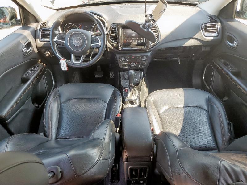 3C4NJDCB1JT259477 - 2018 JEEP COMPASS LIMITED BLACK photo 8