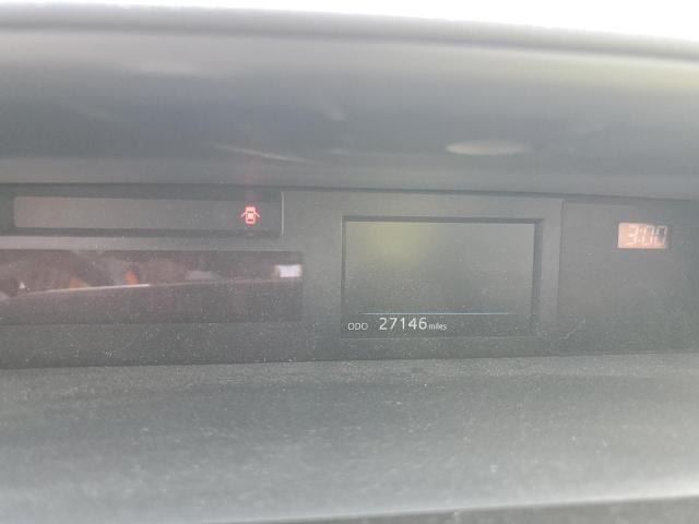 JTDZN3EU5HJ070539 - 2017 TOYOTA PRIUS V WHITE photo 9