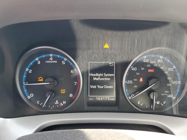 2T3ZFREV6JW471758 - 2018 TOYOTA RAV4 LE Bleu photo 9