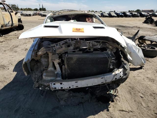 2C3CDZFJ1GH353752 - 2016 DODGE CHALLENGER R/T SCAT PACK WHITE photo 5