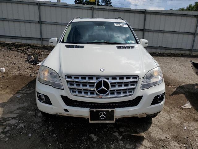 4JGBB8GB7BA635444 - 2011 MERCEDES-BENZ ML 350 4MATIC WHITE photo 5