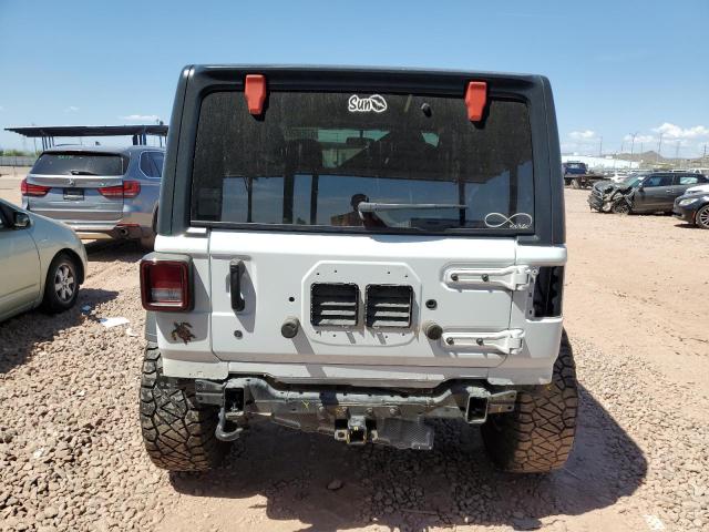 1C4HJXDG7JW112423 - 2018 JEEP WRANGLER U SPORT Blanc photo 6