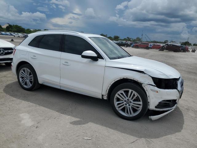 WA1BNAFY4J2232050 - 2018 AUDI Q5 PREMIUM PLUS WHITE photo 4