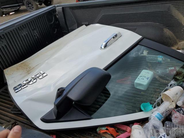 1C6RR7TT5JS123916 - 2018 RAM 1500 SLT Weiß Foto 12