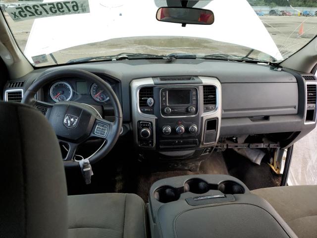 1C6RR7TT5JS123916 - 2018 RAM 1500 SLT Weiß Foto 8