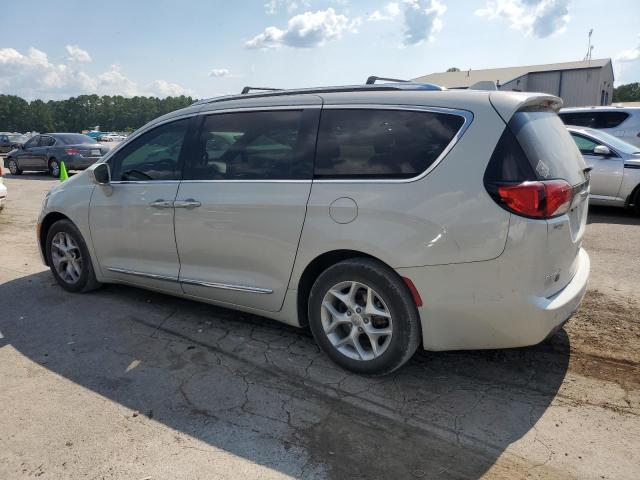 2C4RC1EG3LR110027 - 2020 CHRYSLER PACIFICA TOURING L PLUS GRAY photo 2