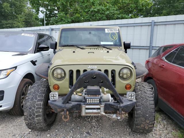 1C4BJWEG9DL543317 - 2013 JEEP WRANGLER U SAHARA მწვანე ფოტო 5