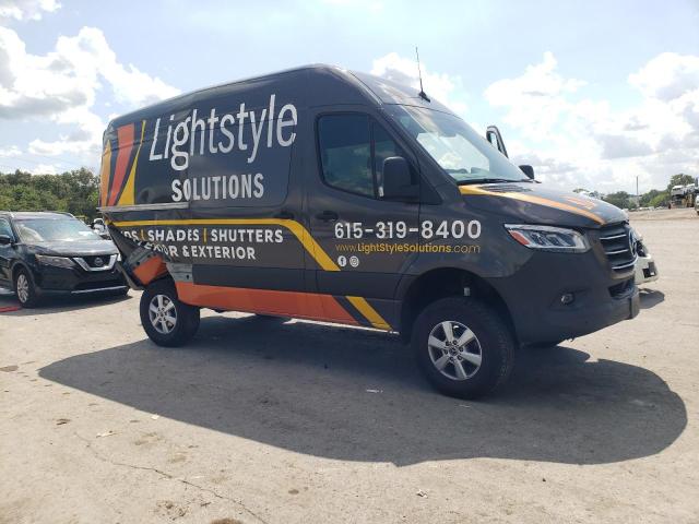 W1W4NBVY5RT174269 - 2024 MERCEDES-BENZ SPRINTER 2500 GRAY photo 4