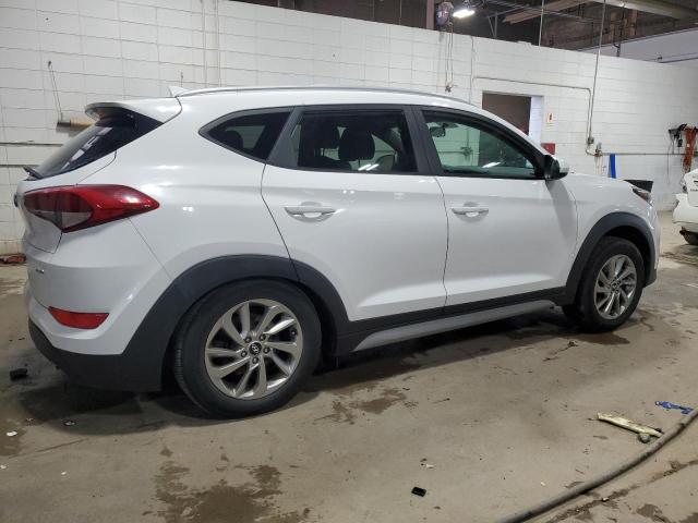 KM8J3CA44JU690498 - 2018 HYUNDAI TUCSON SEL WHITE photo 3