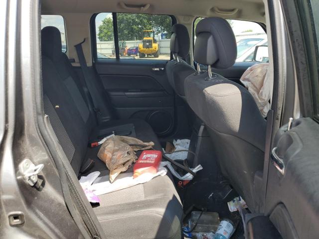 1C4NJRBB7CD537595 - 2012 JEEP PATRIOT SPORT SILVER photo 11