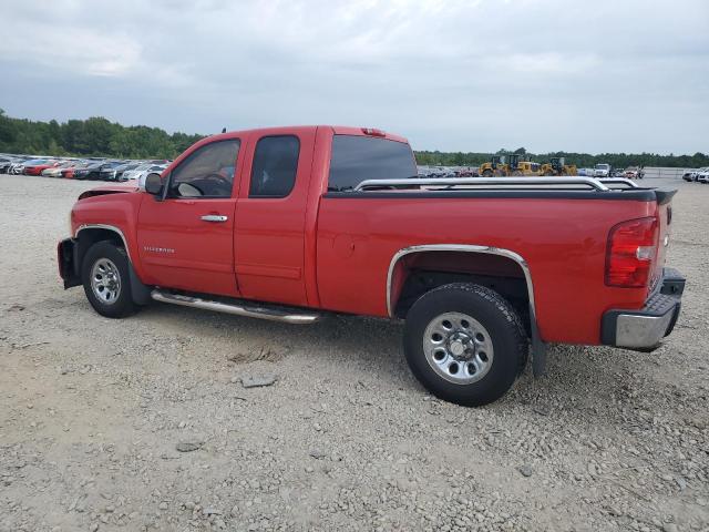 1GCRCREA4BZ173801 - 2011 CHEVROLET SILVERADO C1500  LS RED photo 2